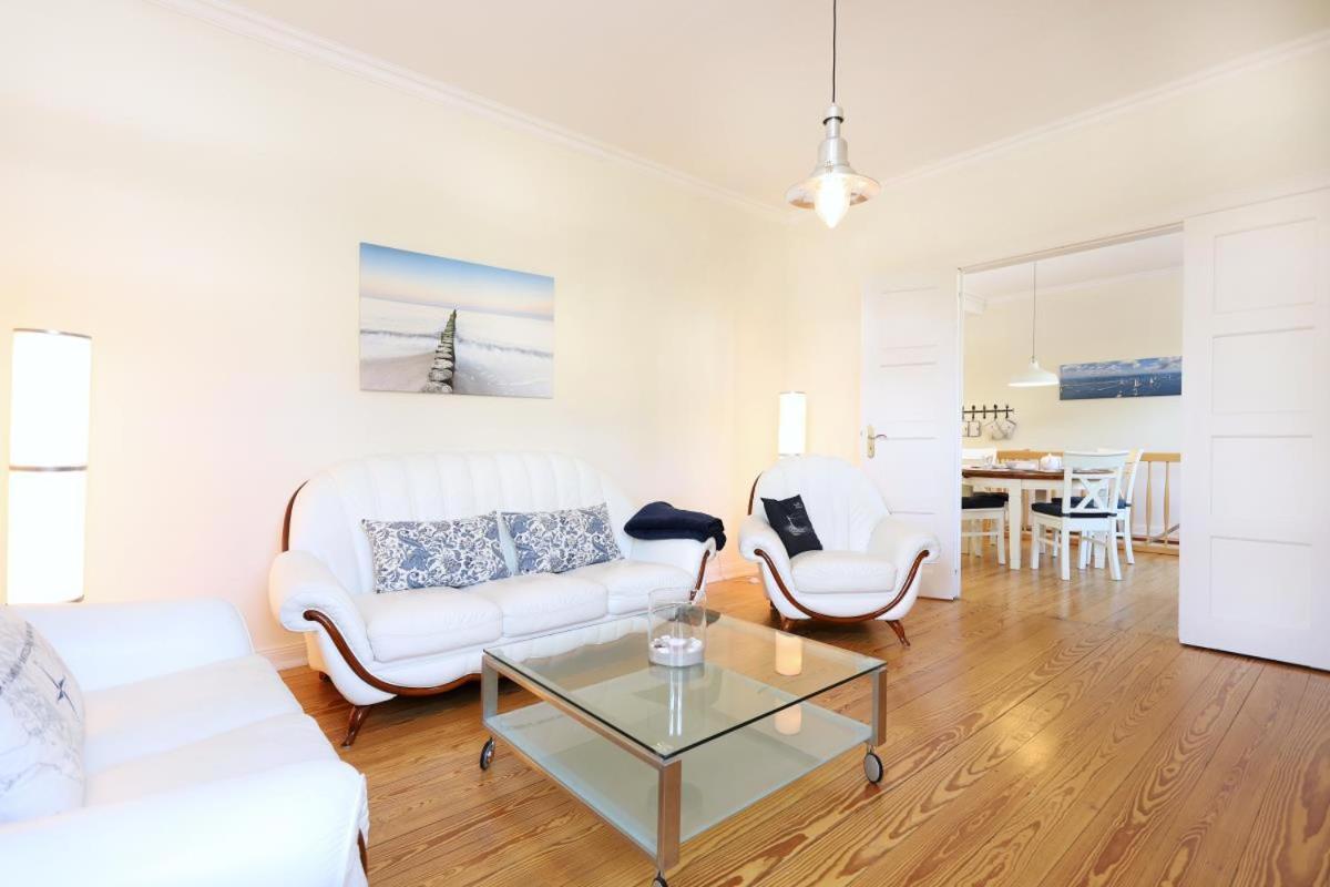 Appartement & Ferienwohnungen Thiess Росток Екстериор снимка