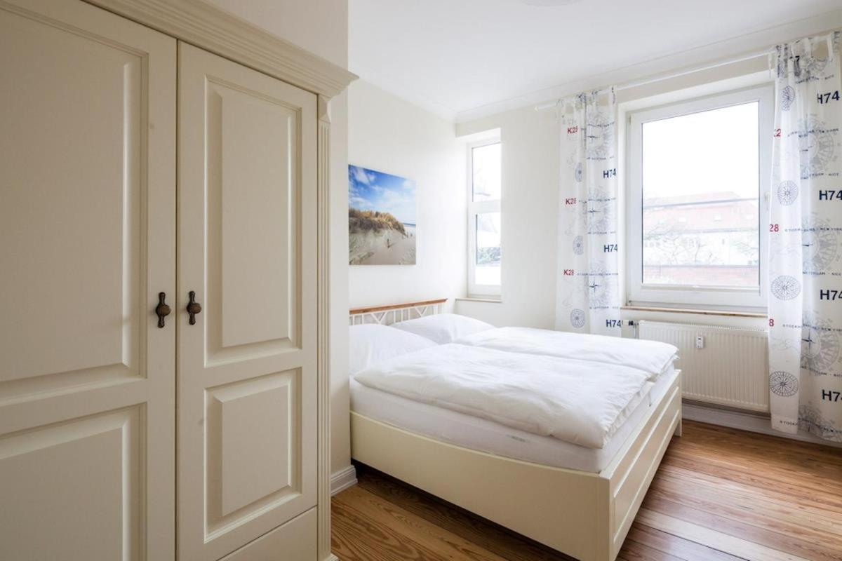 Appartement & Ferienwohnungen Thiess Росток Екстериор снимка