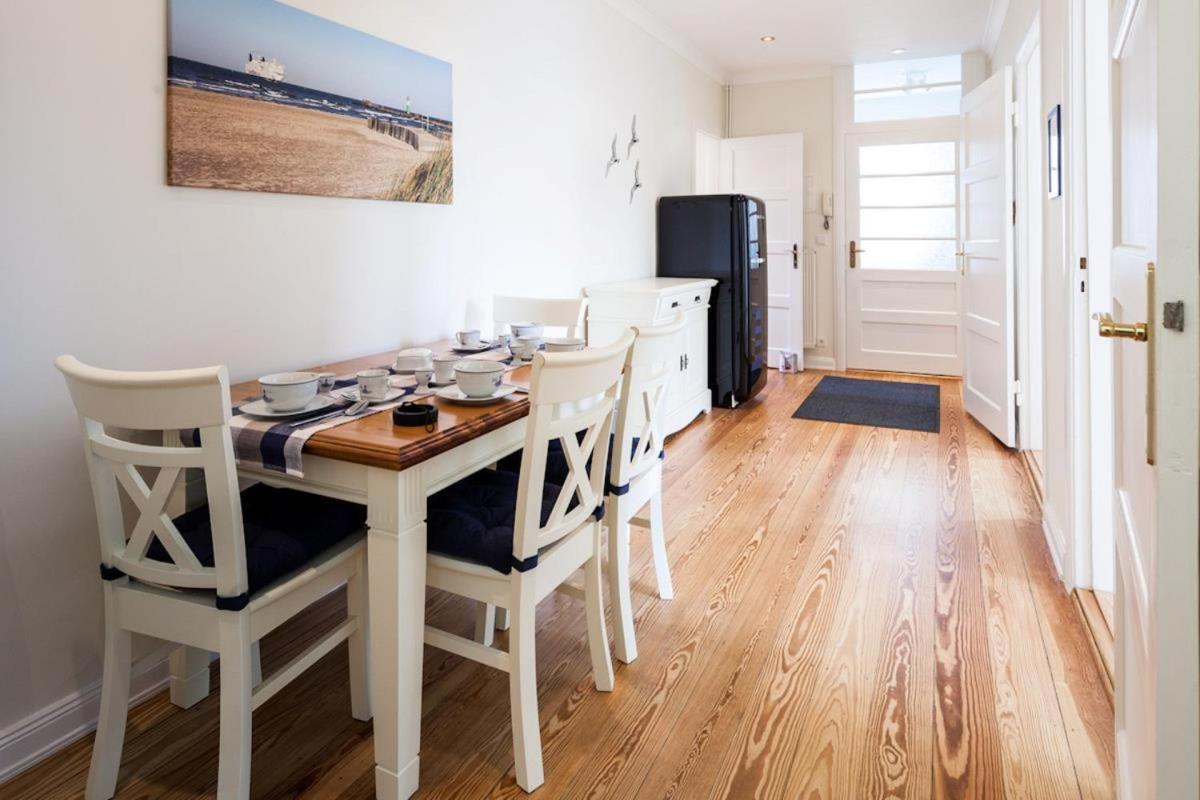 Appartement & Ferienwohnungen Thiess Росток Екстериор снимка